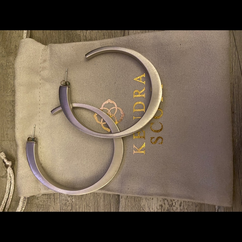 Kendra Scott AVI hoops, silver
